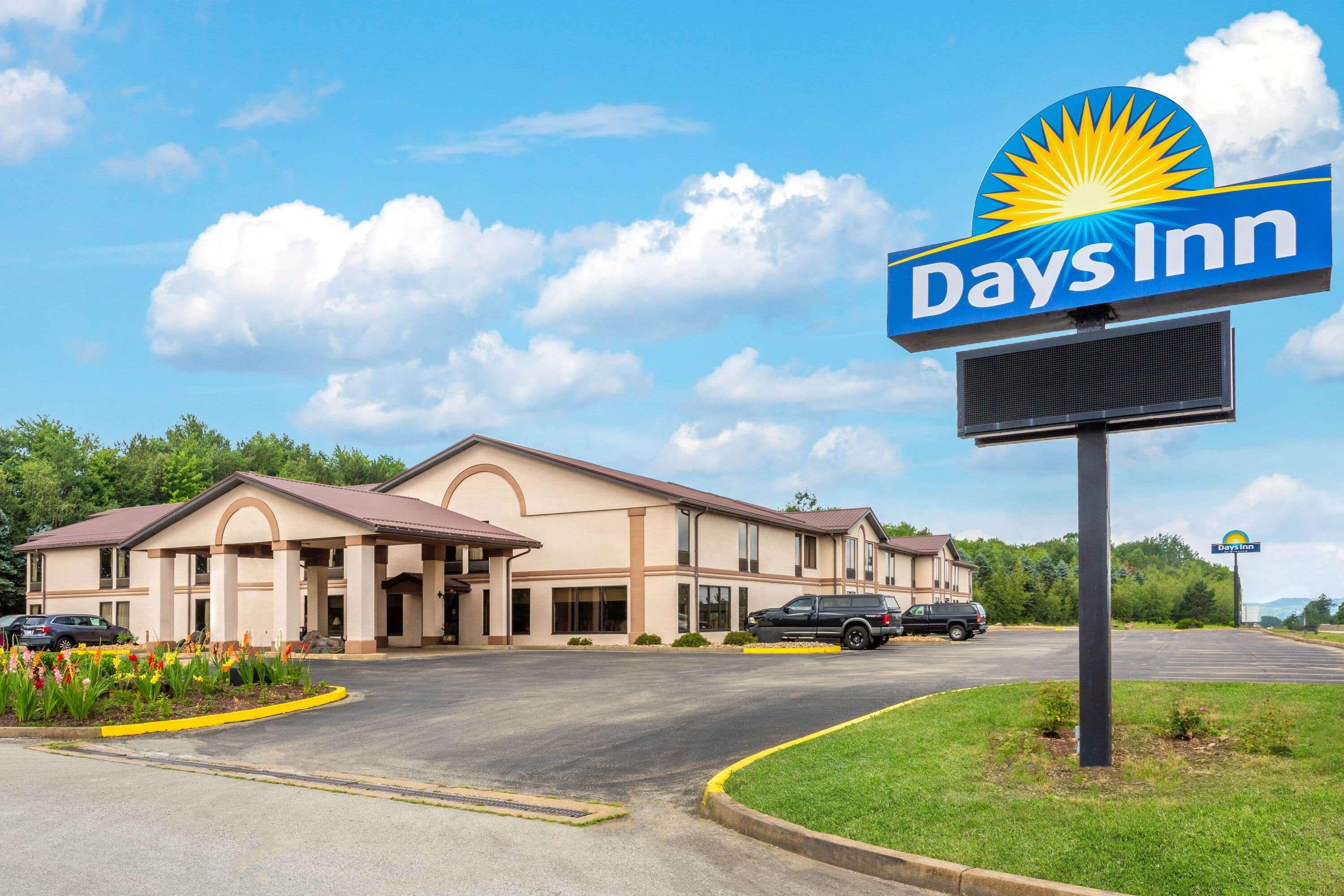 Days Inn By Wyndham Blairsville Exterior photo
