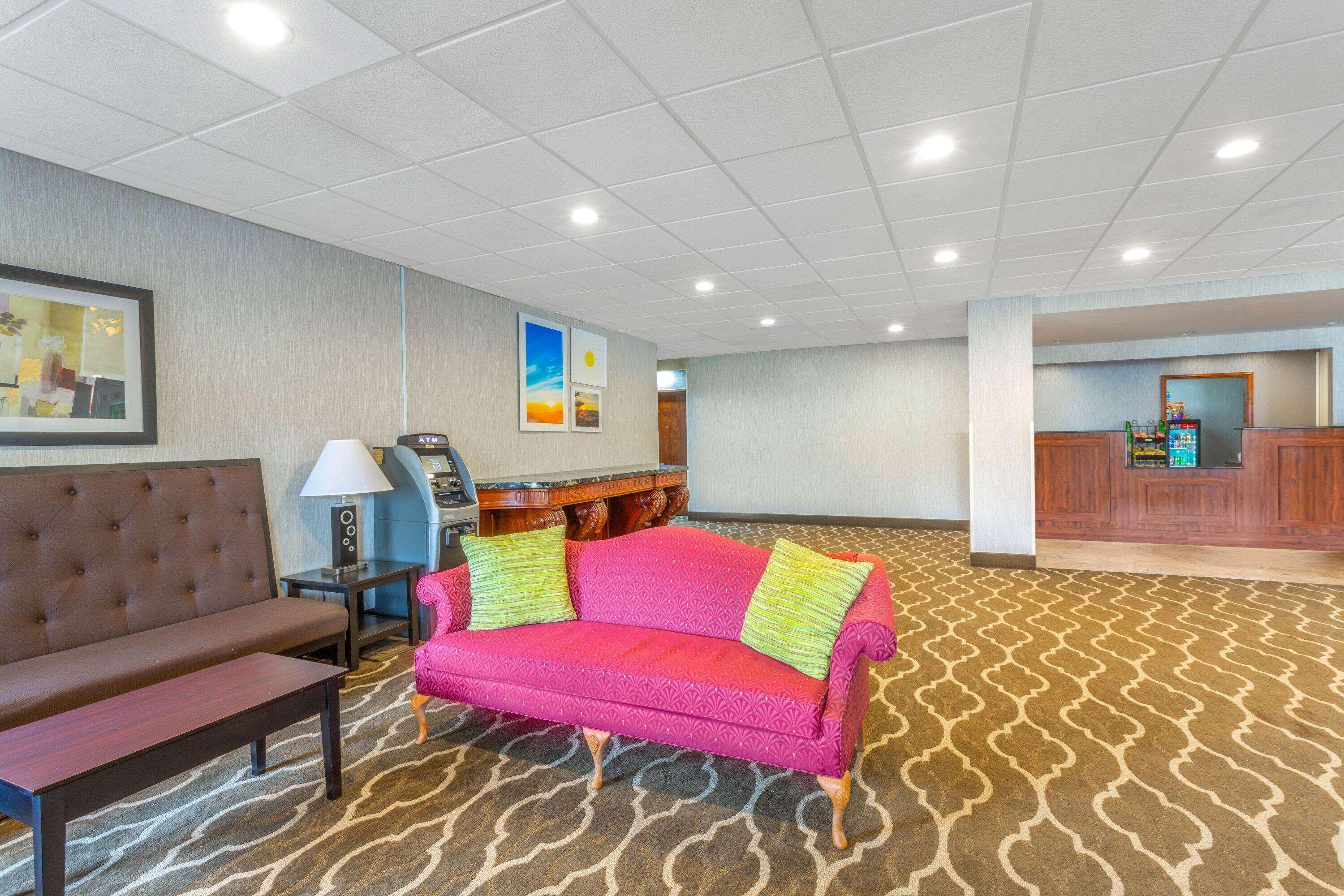 Days Inn By Wyndham Blairsville Exterior photo